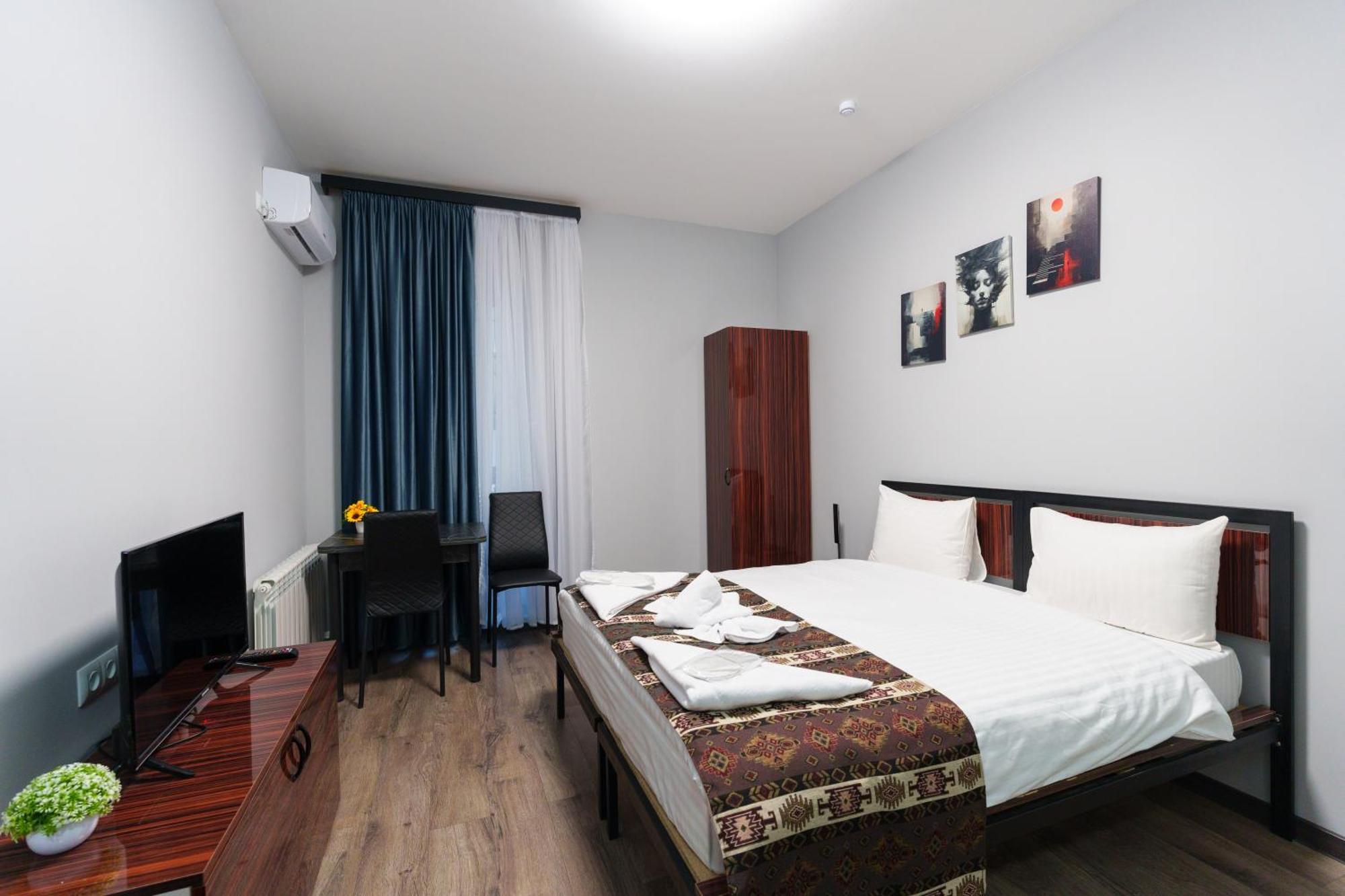 يريفان Gh Family Hotel المظهر الخارجي الصورة