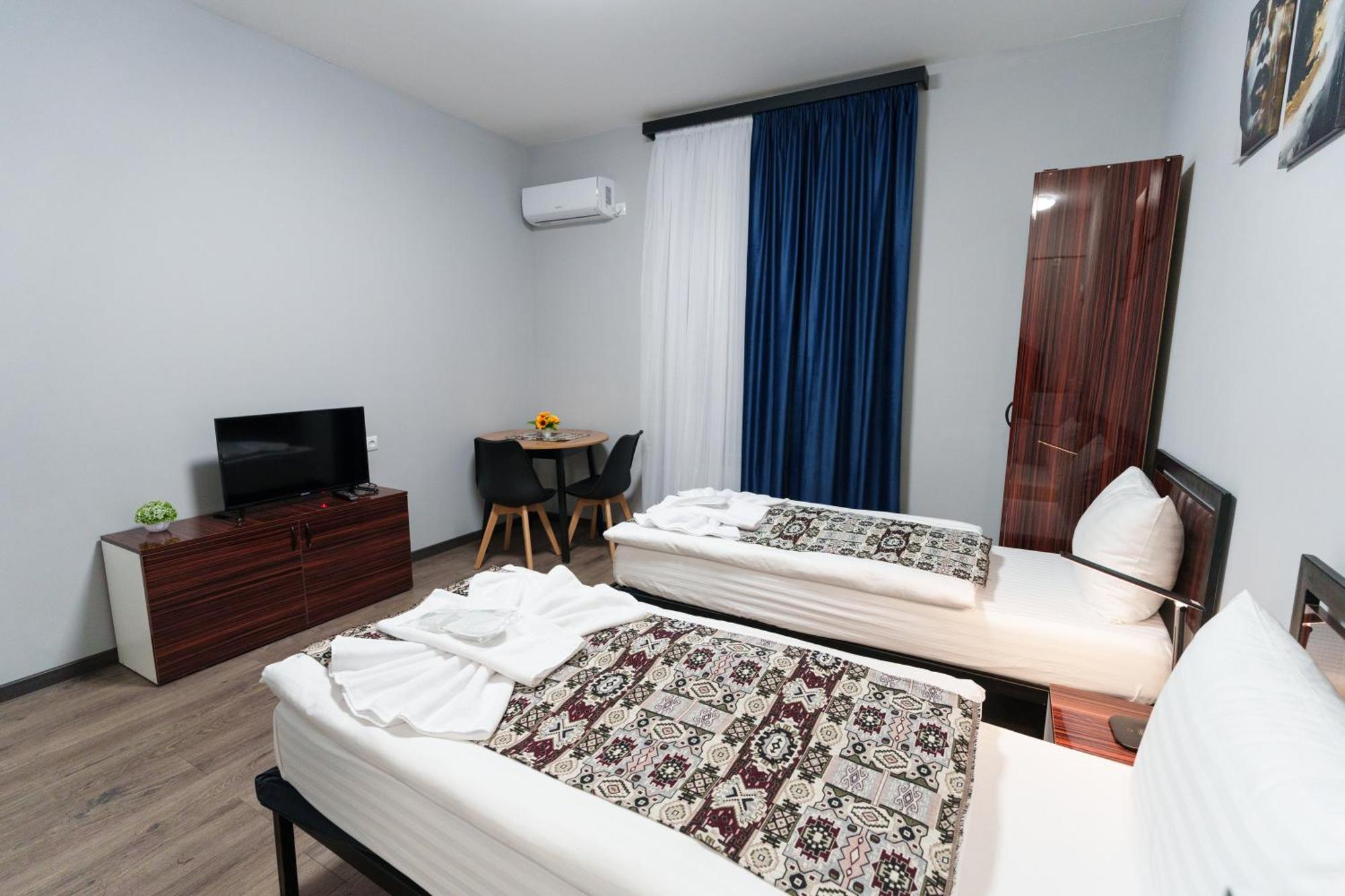 يريفان Gh Family Hotel المظهر الخارجي الصورة