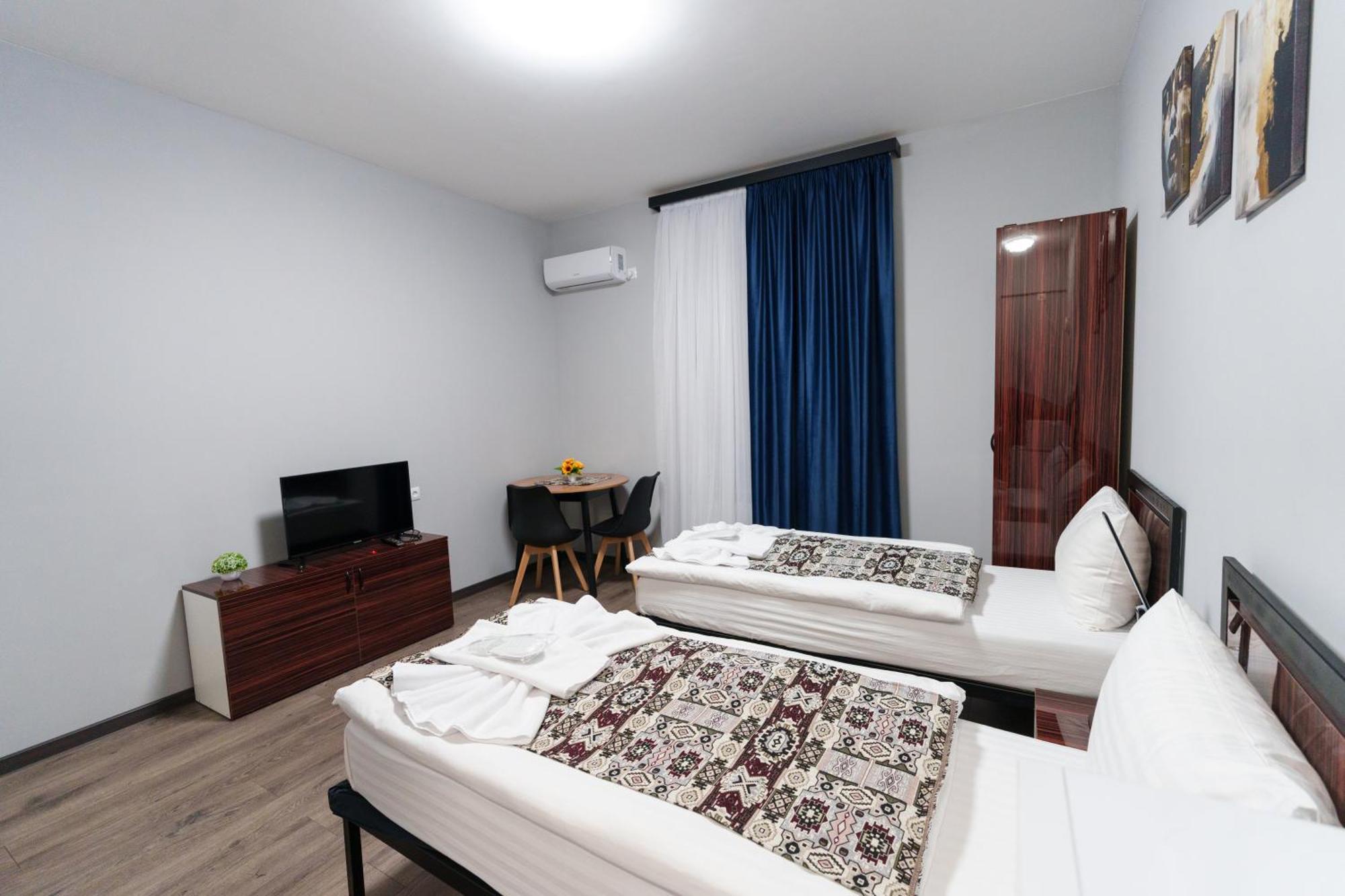 يريفان Gh Family Hotel المظهر الخارجي الصورة
